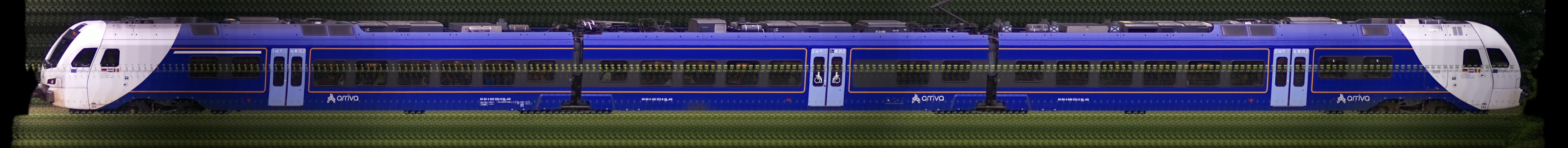 There should be a train photo here :'(