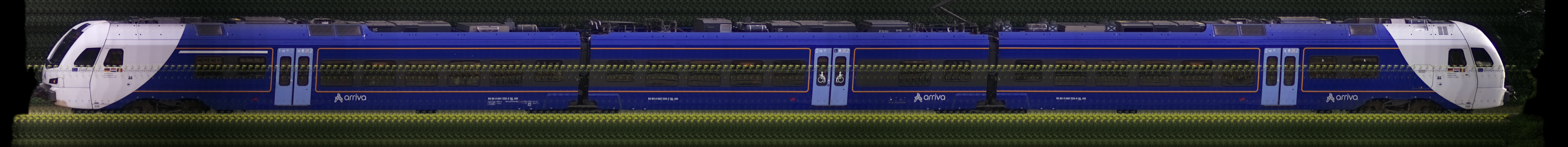There should be a train photo here :'(