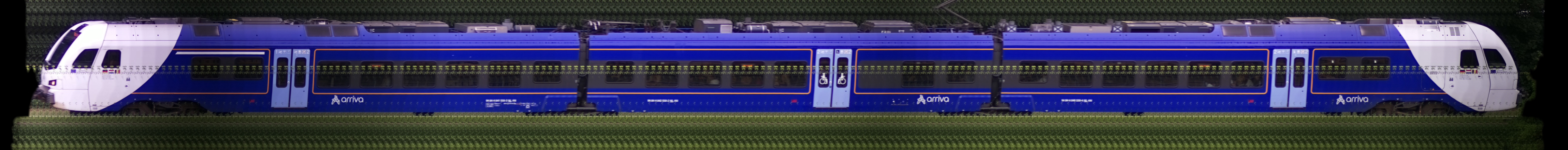 There should be a train photo here :'(