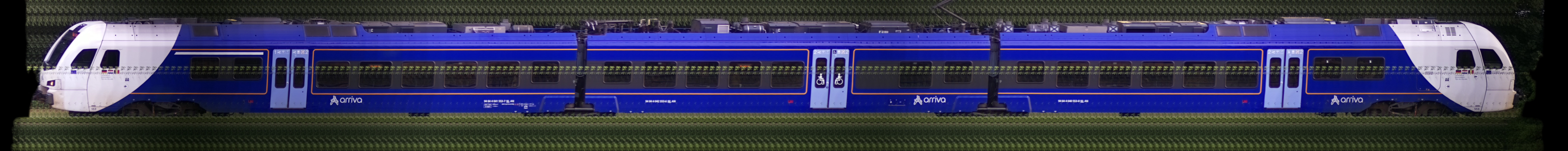 There should be a train photo here :'(