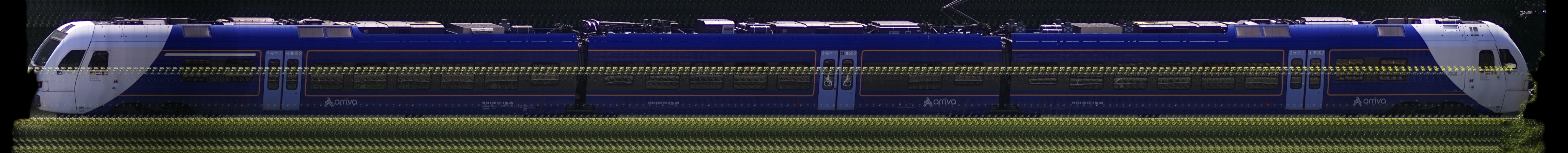 There should be a train photo here :'(