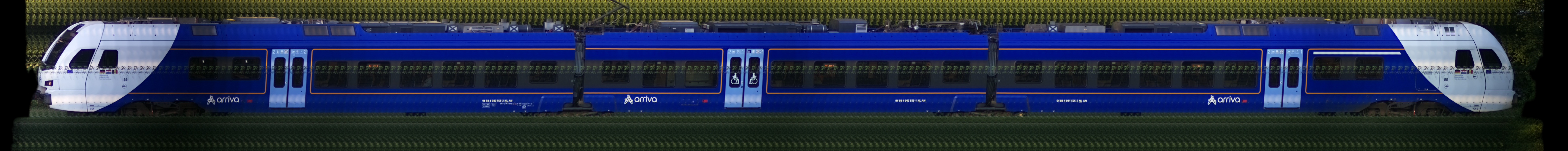 There should be a train photo here :'(