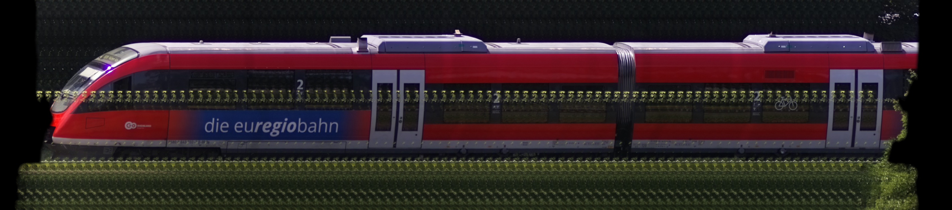 There should be a train photo here :'(
