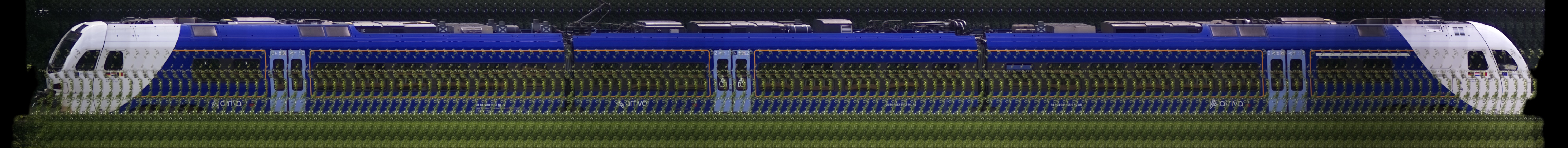 There should be a train photo here :'(