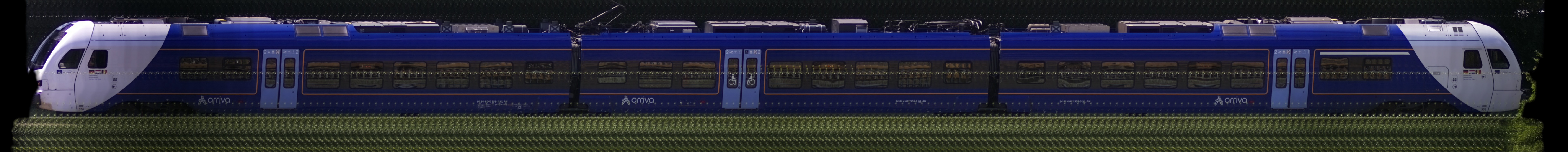 There should be a train photo here :'(