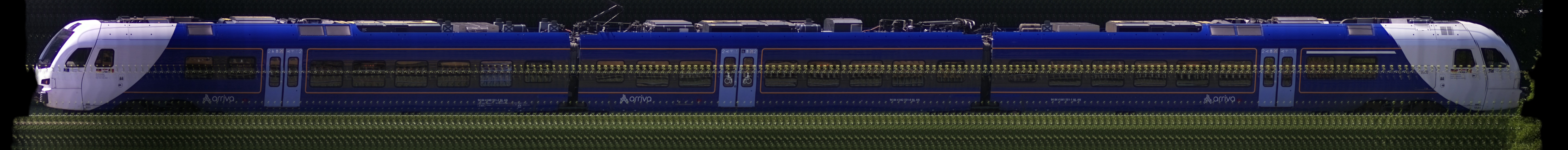 There should be a train photo here :'(
