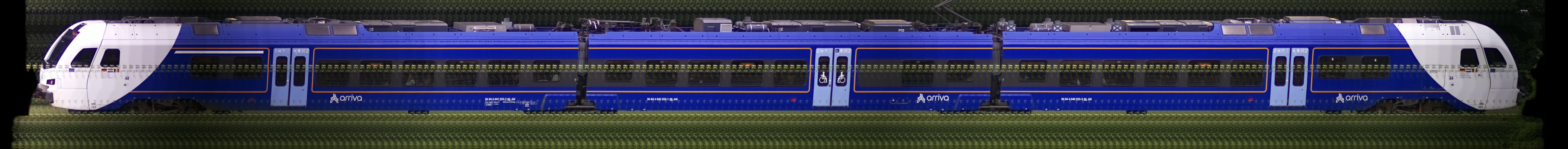 There should be a train photo here :'(