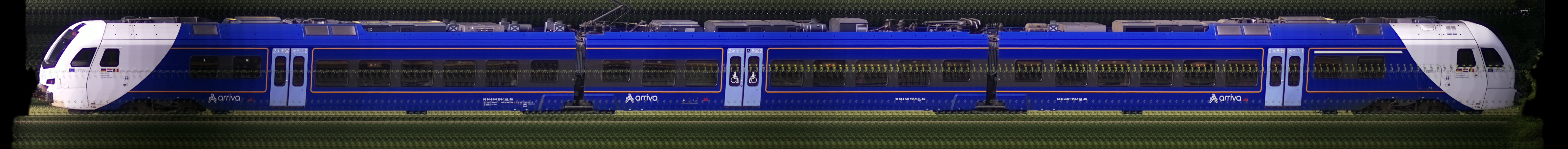 There should be a train photo here :'(