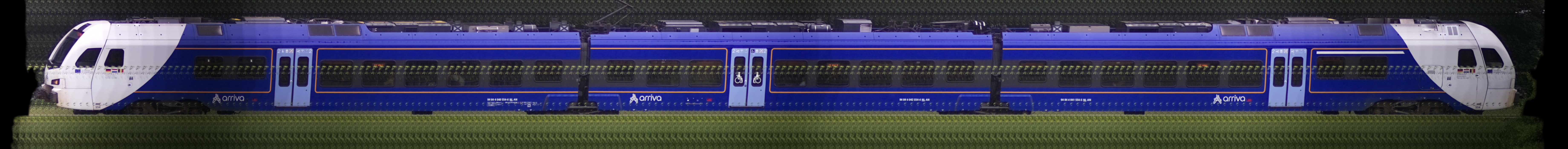 There should be a train photo here :'(