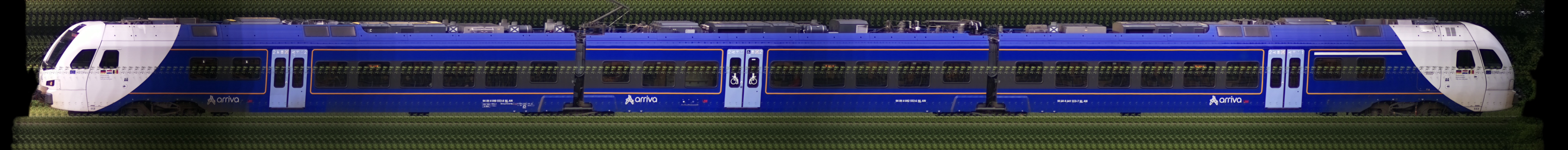 There should be a train photo here :'(