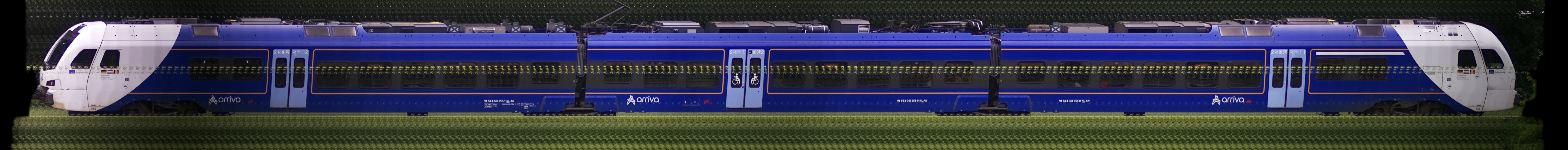 There should be a train photo here :'(
