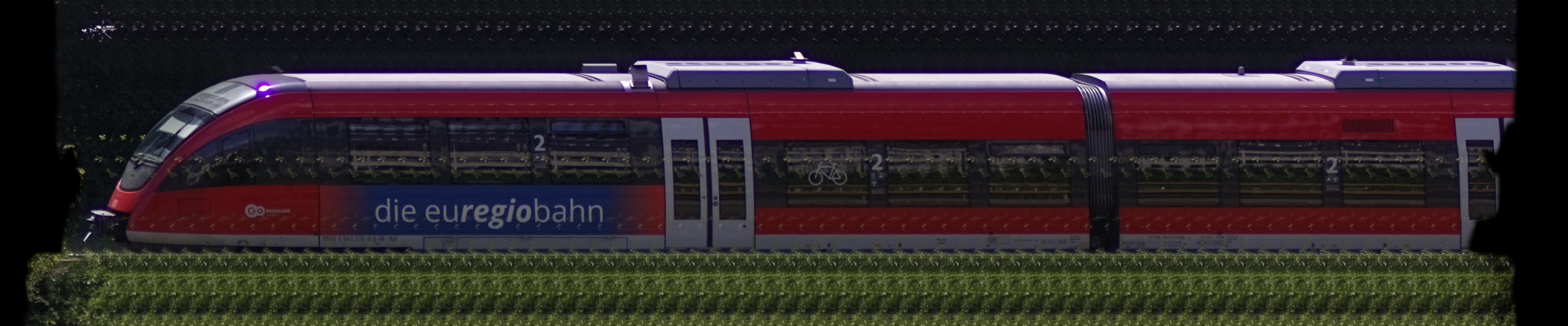 There should be a train photo here :'(