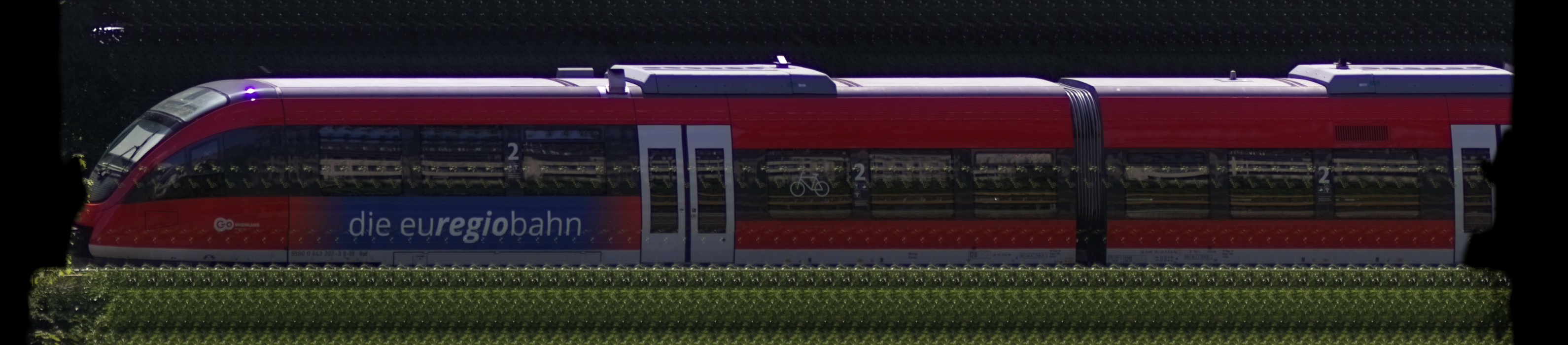 There should be a train photo here :'(