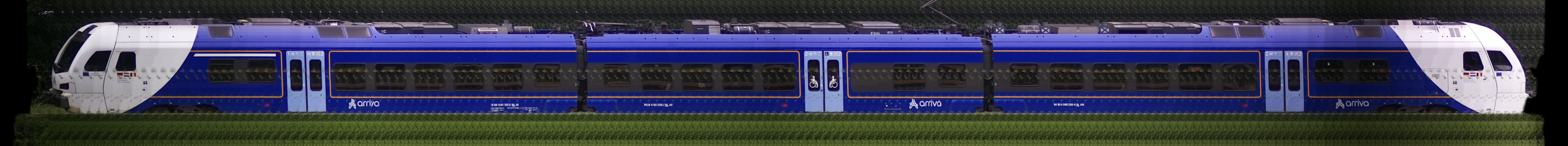 There should be a train photo here :'(