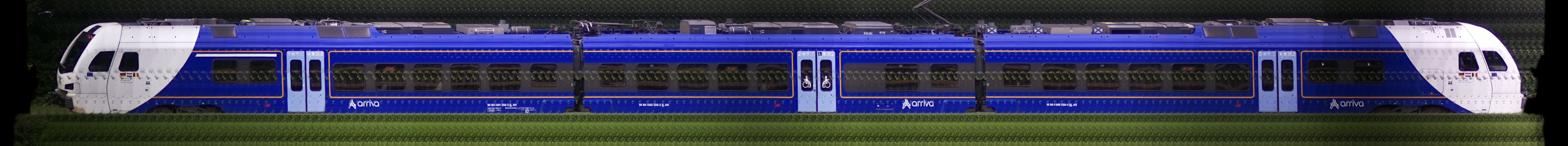 There should be a train photo here :'(