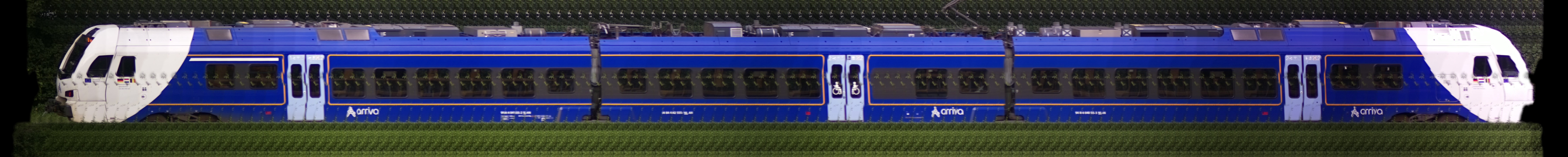 There should be a train photo here :'(