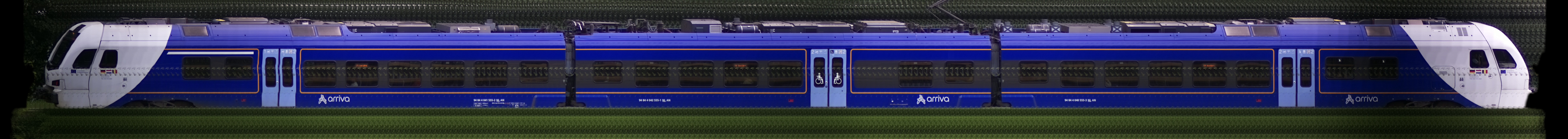 There should be a train photo here :'(