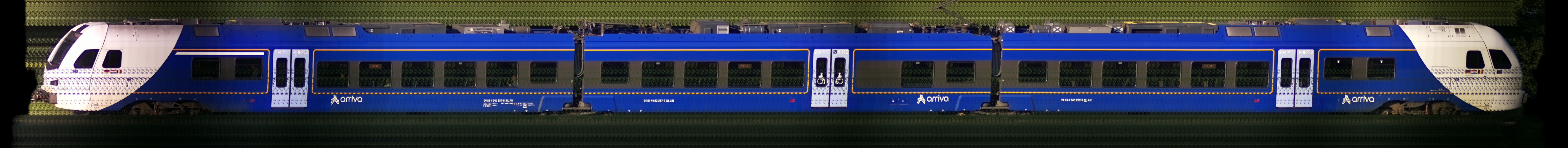 There should be a train photo here :'(