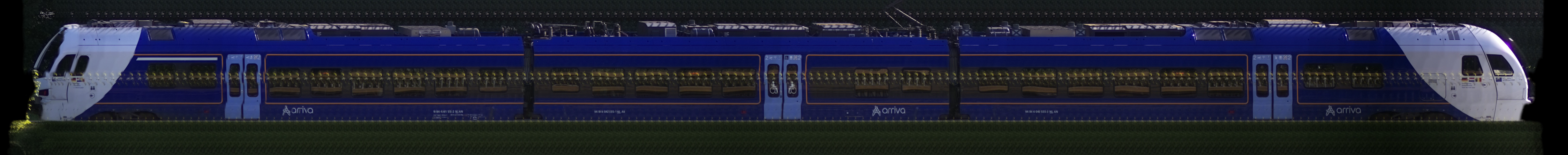 There should be a train photo here :'(