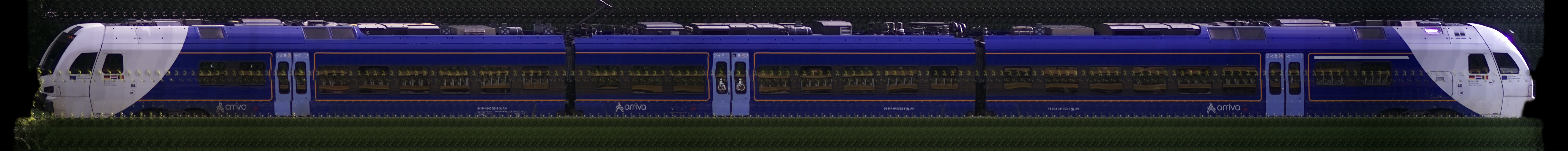 There should be a train photo here :'(