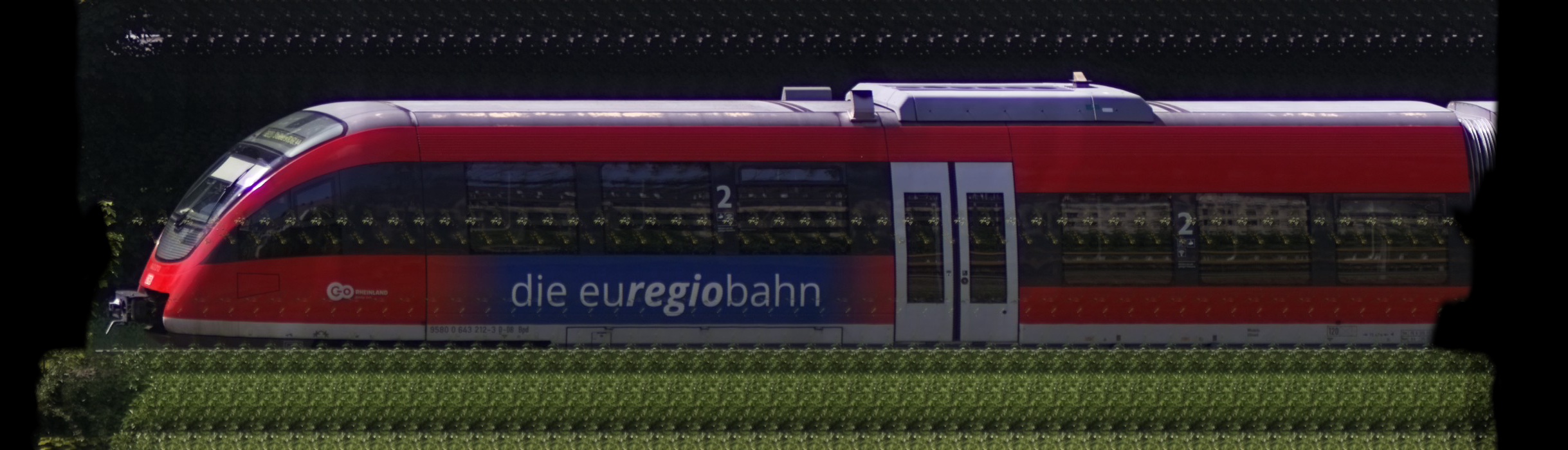 There should be a train photo here :'(