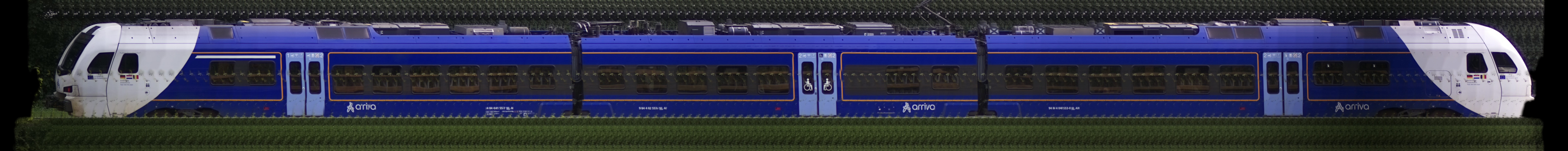 There should be a train photo here :'(