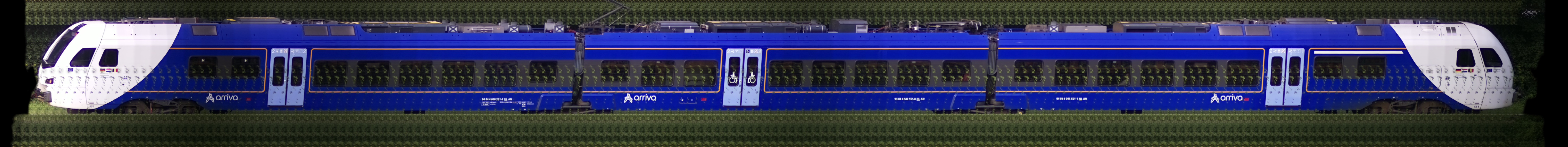There should be a train photo here :'(