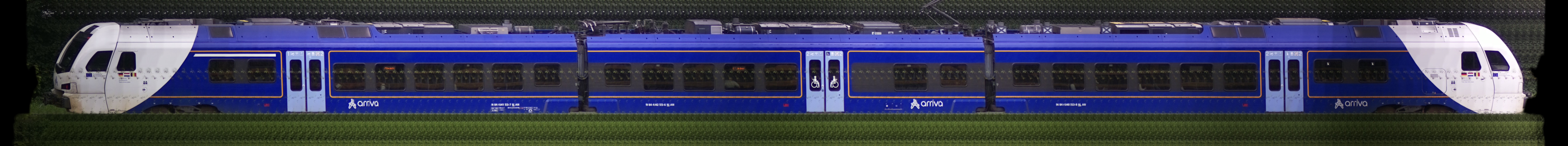 There should be a train photo here :'(
