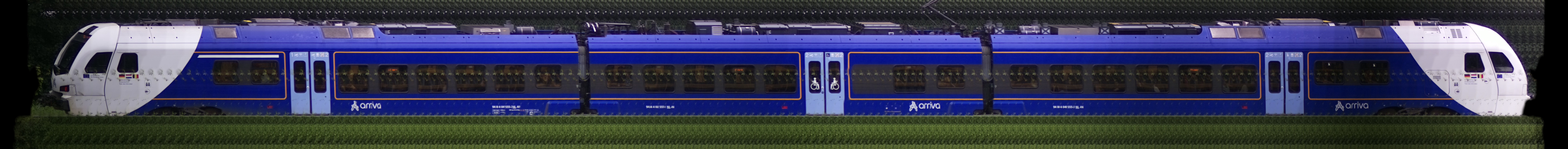 There should be a train photo here :'(