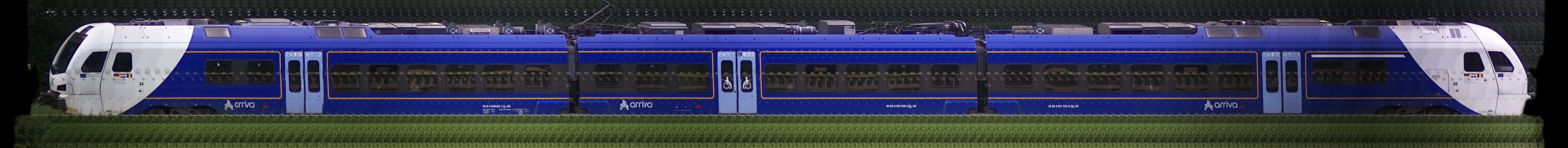 There should be a train photo here :'(