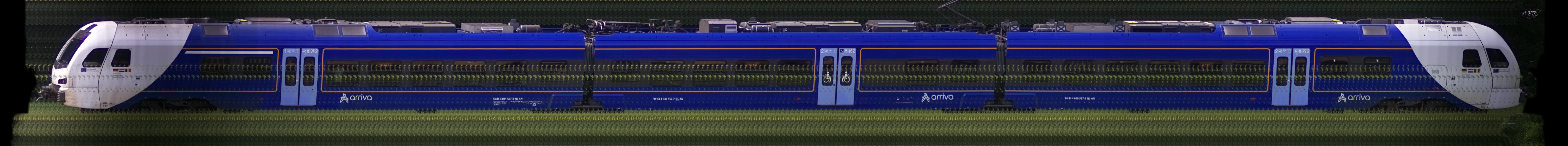 There should be a train photo here :'(