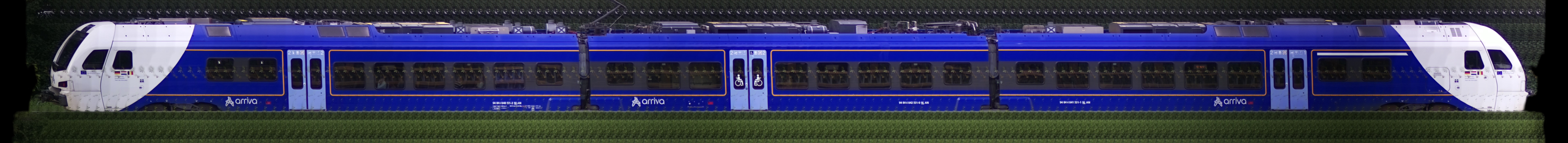 There should be a train photo here :'(