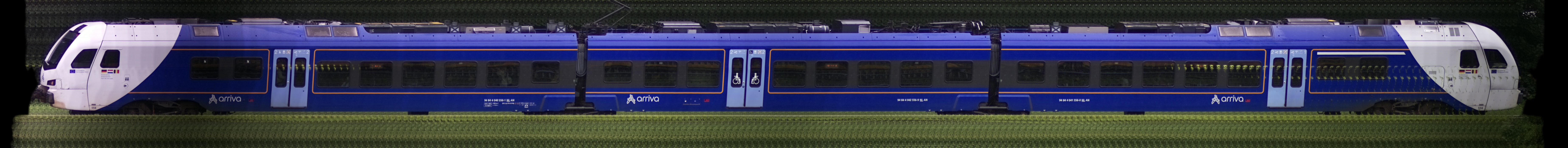 There should be a train photo here :'(