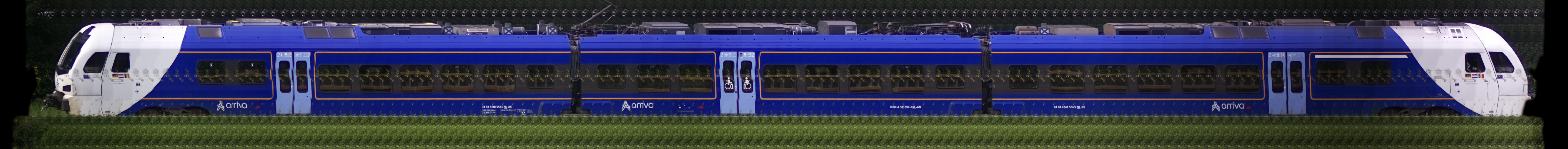 There should be a train photo here :'(