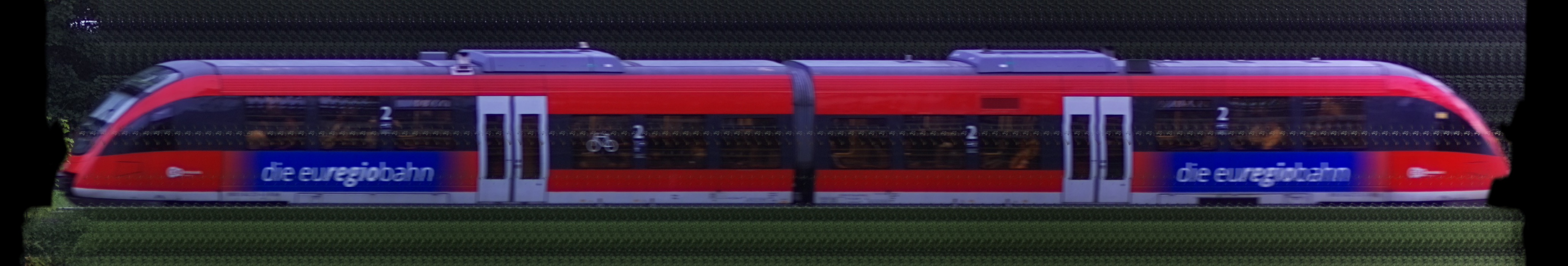 There should be a train photo here :'(