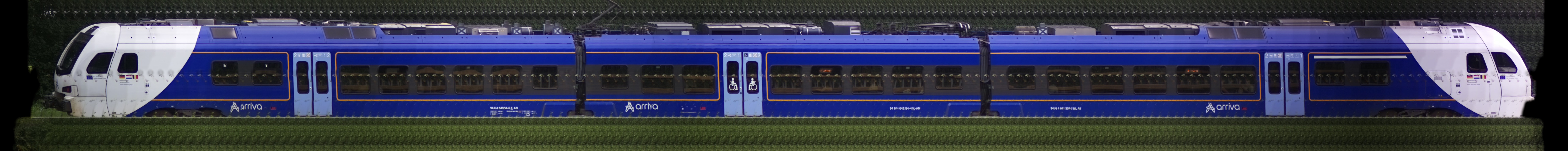 There should be a train photo here :'(