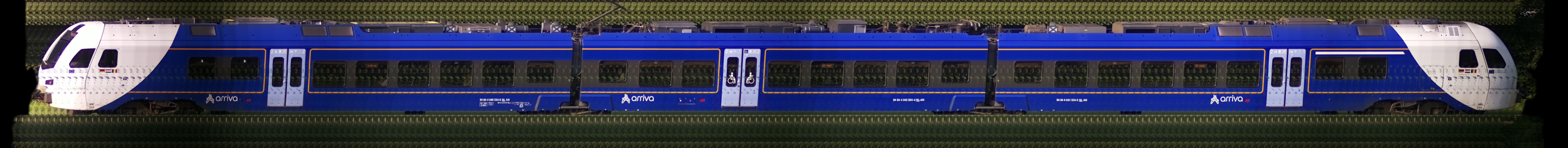There should be a train photo here :'(