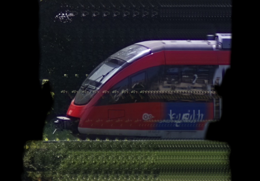 There should be a train photo here :'(