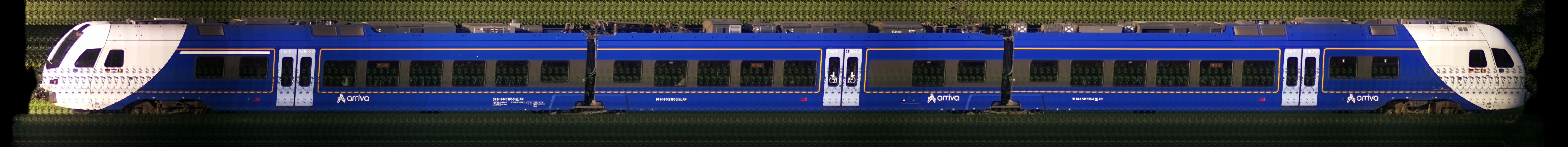 There should be a train photo here :'(