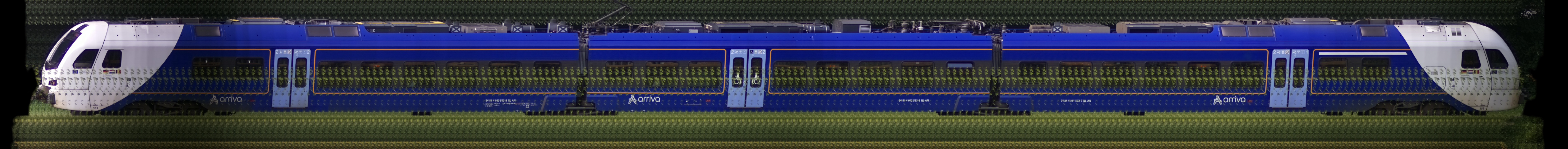 There should be a train photo here :'(