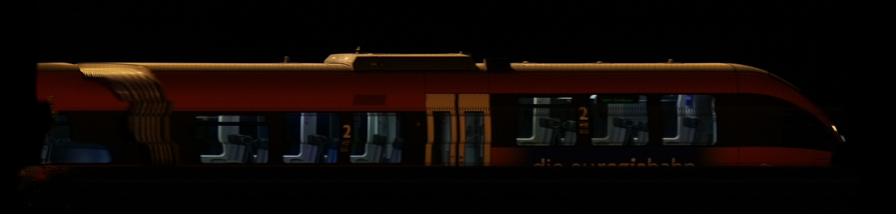 There should be a train photo here :'(