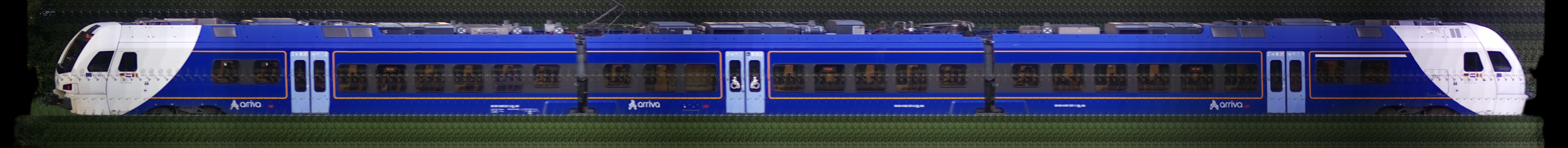 There should be a train photo here :'(