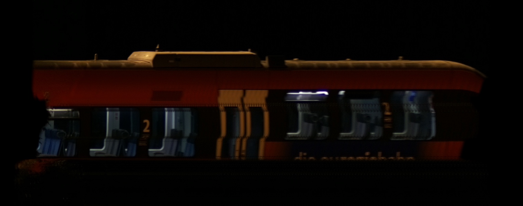 There should be a train photo here :'(