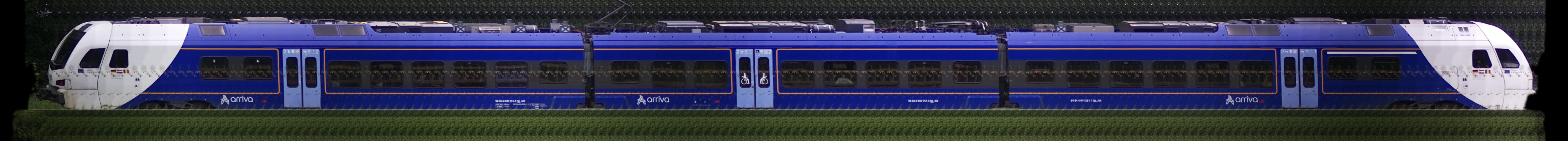 There should be a train photo here :'(