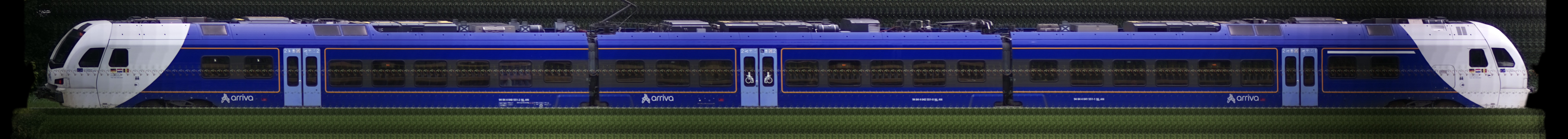 There should be a train photo here :'(