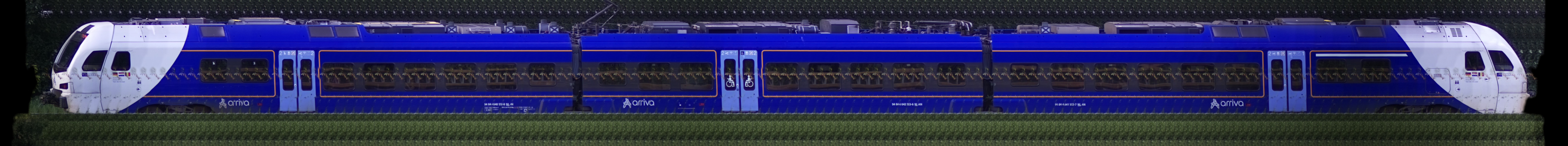 There should be a train photo here :'(