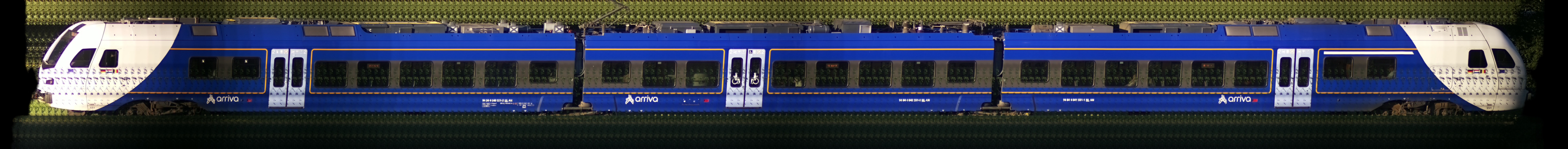 There should be a train photo here :'(