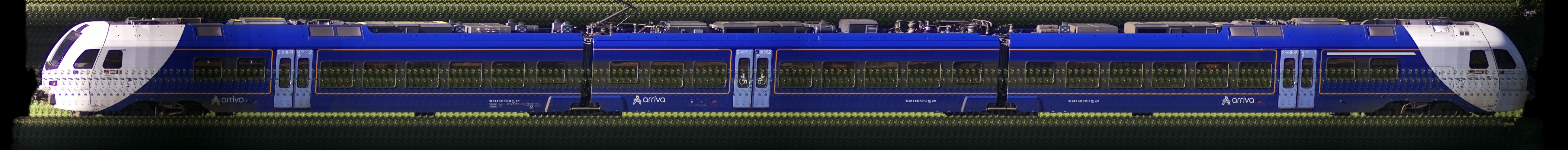 There should be a train photo here :'(