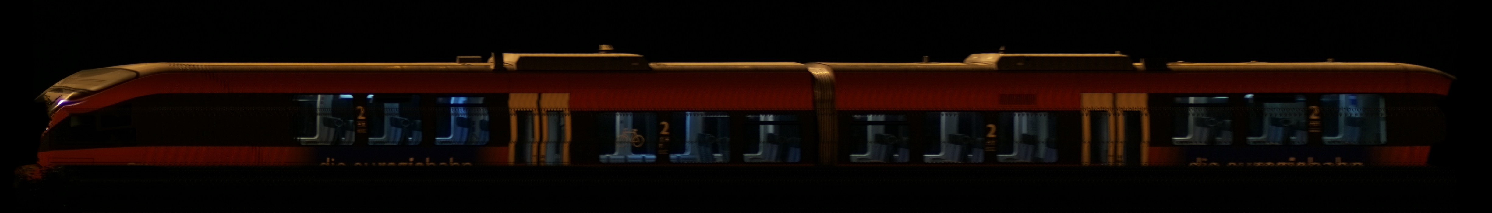 There should be a train photo here :'(