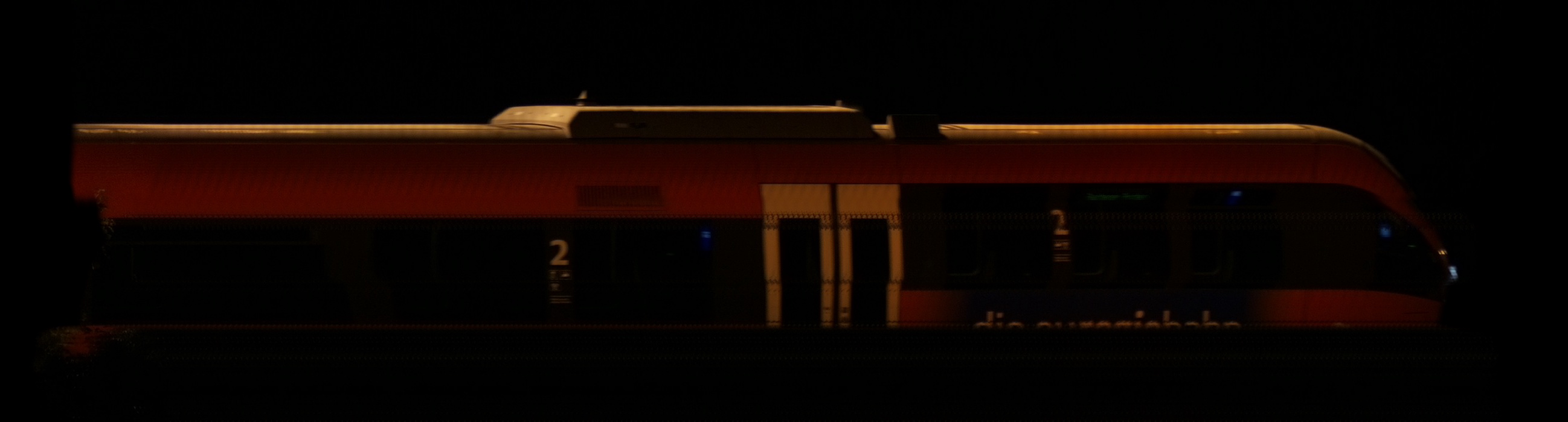 There should be a train photo here :'(